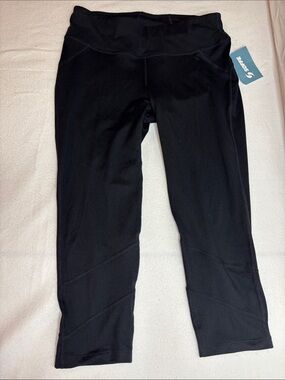 Soffe Black Capri Leggings with Wide Waistband
